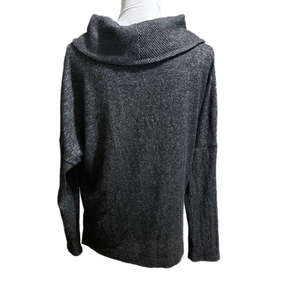 BCX Textured Cowl Neck Long Sleeve Sweater Junior’s Size Large or 11-13 - Picture 4 of 5